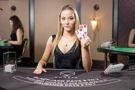 Taruhan pemain dalam permainan baccarat di sumbertogel